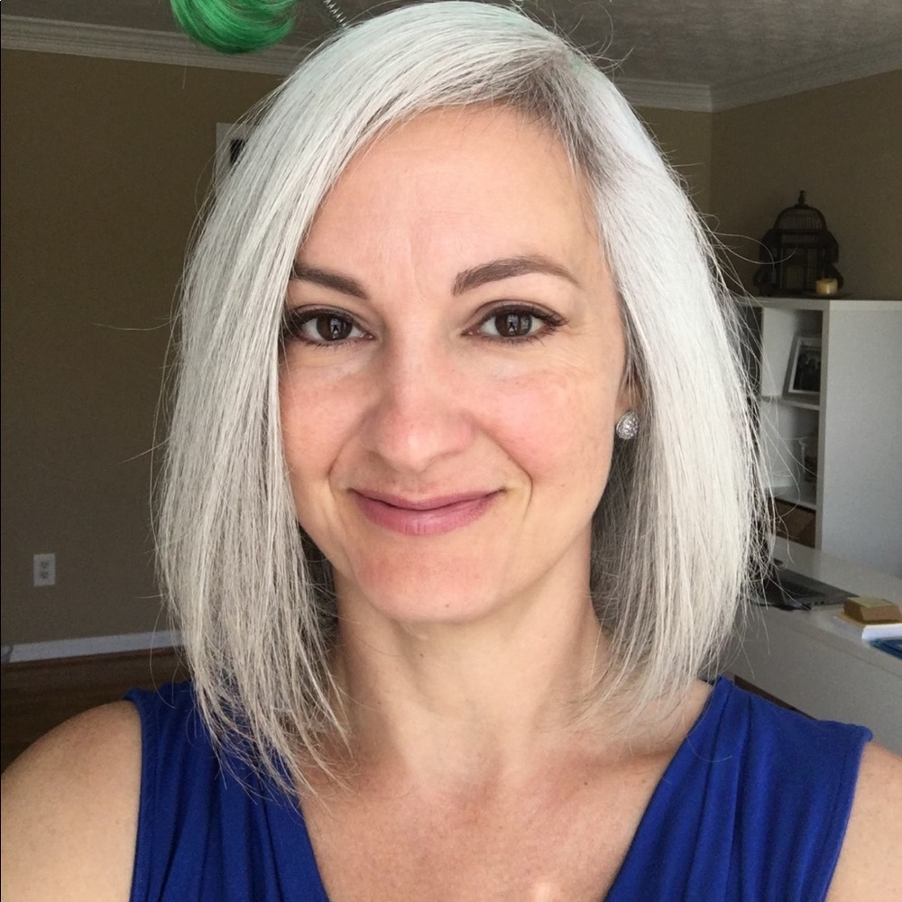 Meet your Posher, Suzanne